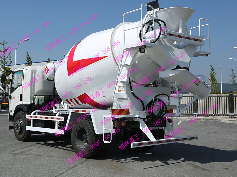 三環(huán)十通6立方攪拌車(chē)