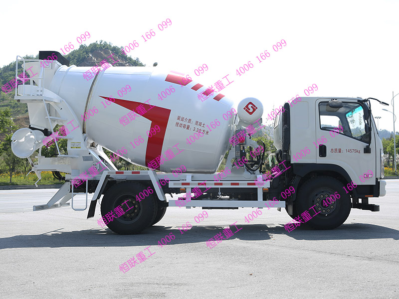 三環(huán)水泥攪拌車(chē)圖片